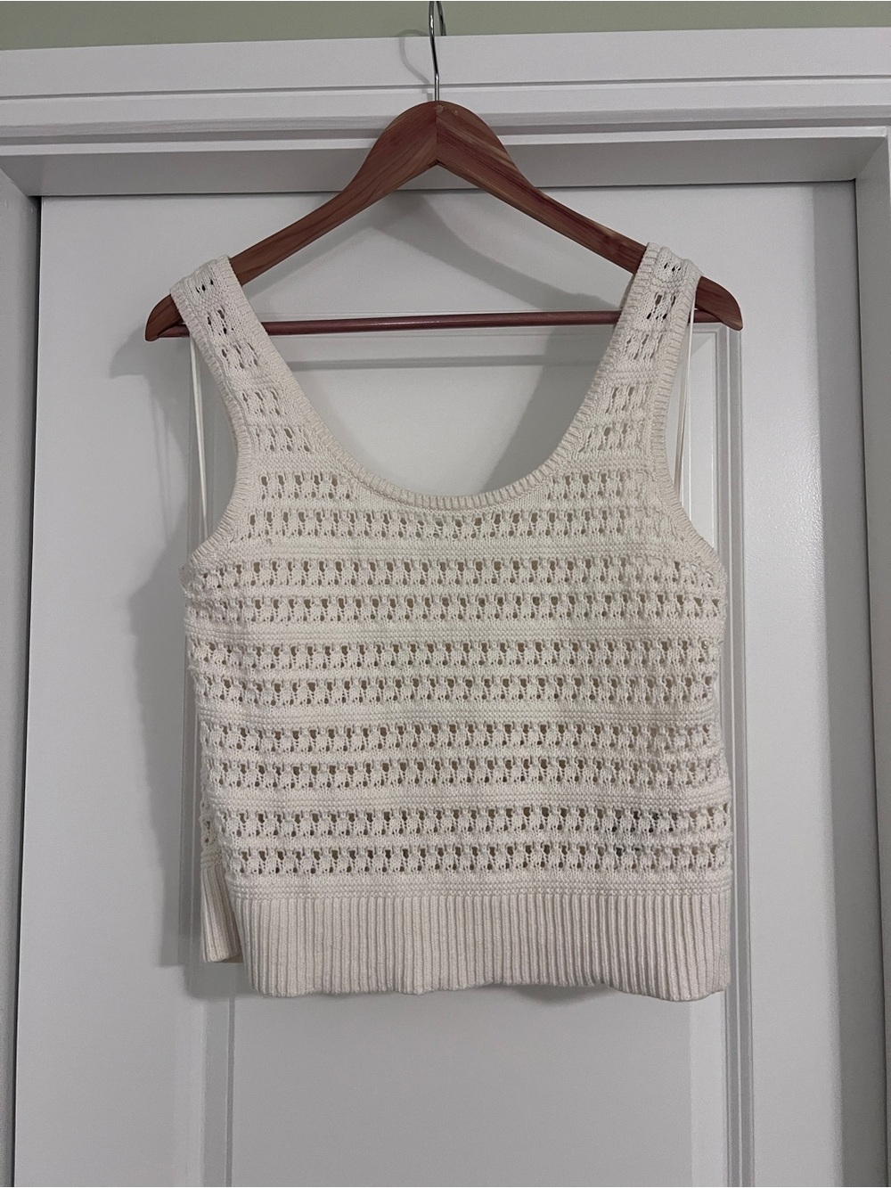 Old Navy Cream Crochet Knit Tank